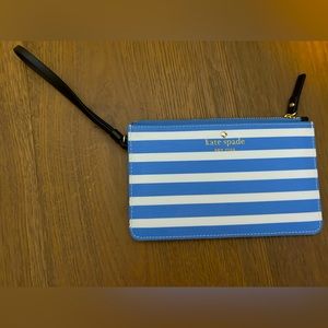 SOLD Kate Spade wristlet